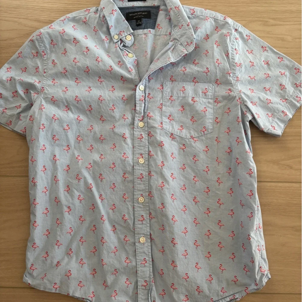 Banana Republic Light Gray Shirt with Pink Flamingo Print